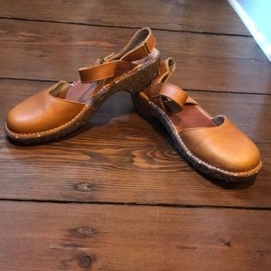 El Naturalista Slingback Clog Slip Mule